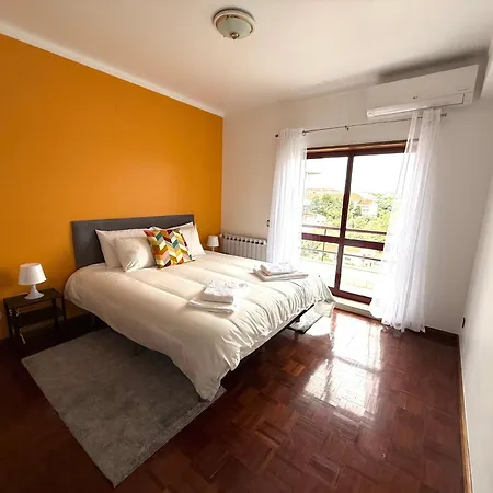 3 Bedroom 15 Min Walk To Sanctuary 公寓