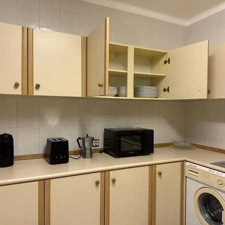 3 Bedroom 15 Min Walk To Sanctuary 花地瑪