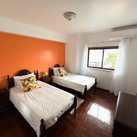 Apartment 3 Bedroom 15 Min Walk To Sanctuary *