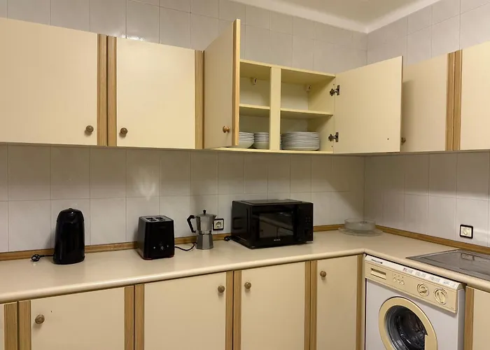 3 Bedroom 15 Min Walk To Sanctuary Фатима