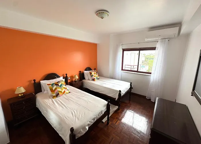 Апартаменты 3 Bedroom 15 Min Walk To Sanctuary *