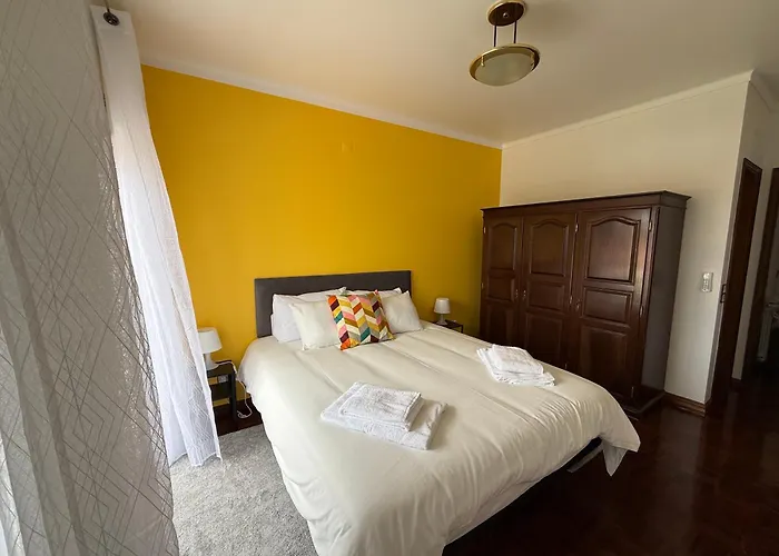 3 Bedroom 15 Min Walk To Sanctuary Апартаменты Фатима